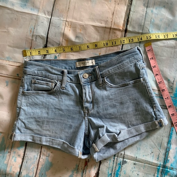 Abercrombie & Fitch denim shorts - Picture 4 of 4